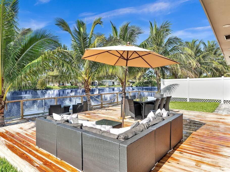 5-Star Lakefront Oasis In Hollywood-Hard Rock Casino Форт Лодърдейл Екстериор снимка