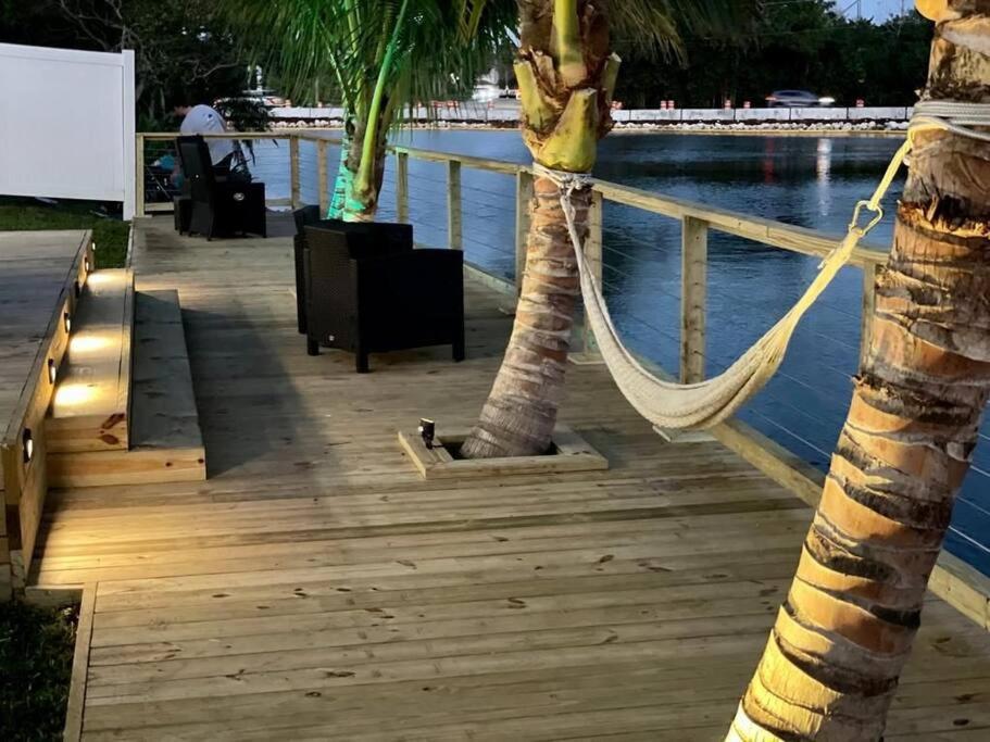5-Star Lakefront Oasis In Hollywood-Hard Rock Casino Форт Лодърдейл Екстериор снимка