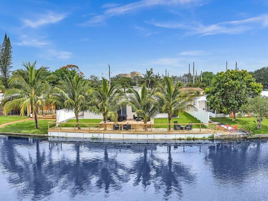 5-Star Lakefront Oasis In Hollywood-Hard Rock Casino Форт Лодърдейл Екстериор снимка