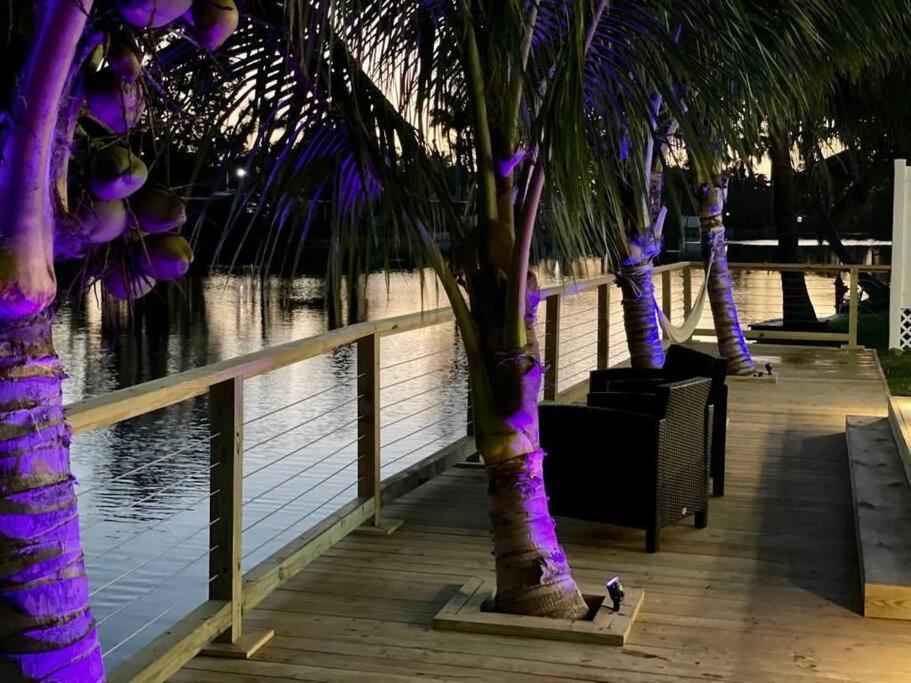 5-Star Lakefront Oasis In Hollywood-Hard Rock Casino Форт Лодърдейл Екстериор снимка