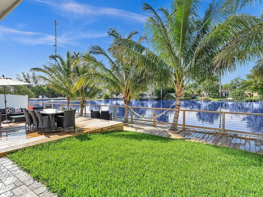 5-Star Lakefront Oasis In Hollywood-Hard Rock Casino Форт Лодърдейл Екстериор снимка