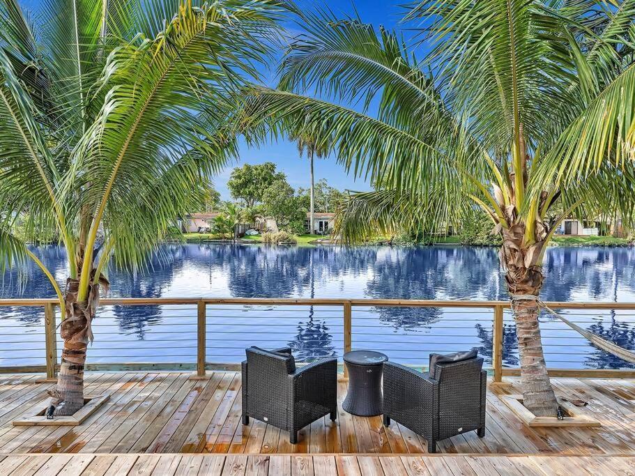 5-Star Lakefront Oasis In Hollywood-Hard Rock Casino Форт Лодърдейл Екстериор снимка