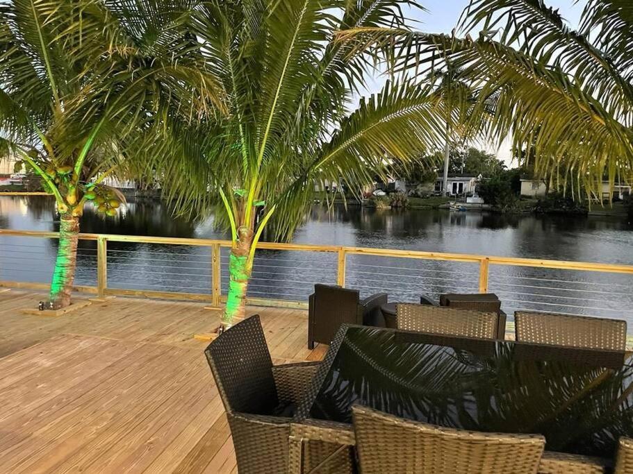 5-Star Lakefront Oasis In Hollywood-Hard Rock Casino Форт Лодърдейл Екстериор снимка